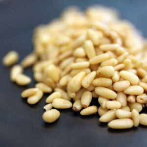 Pinienkerne naturbelassen