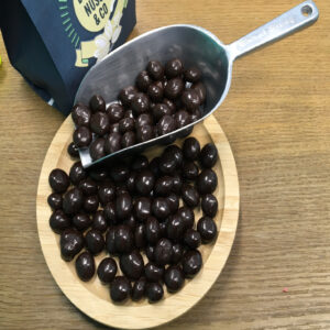 Kaffeebohnen in Zartbitter-Schokolade